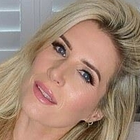 British Soap Stars Nahé