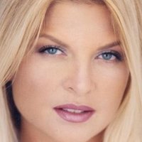 Carrie Flaska Nahé