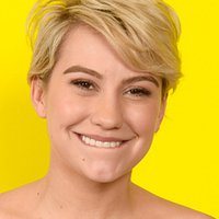 Chelsea Staub Nahé