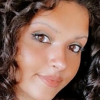 Chloe Alexander Nahé