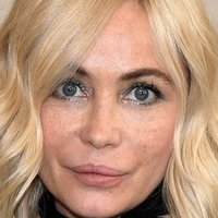 Emmanuelle Béart Nahé