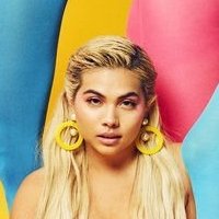 Hayley Kiyoko Nahé