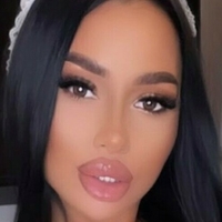 Kristina Kliuchnyk Nahé