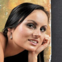 Lucie B Nahé