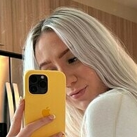 MaddiePriceGold Nahé