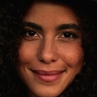 Parisa Fitz-Henley Nahé