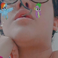 pinkiepiemid Nahé