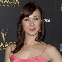 Robin McLeavy Nahé