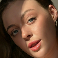 sophiebloomsfree Nahé