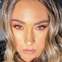 Talia Ron Nahé