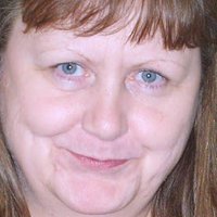 Vicki Darnell Nahé