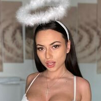 virginia-dee Nahé