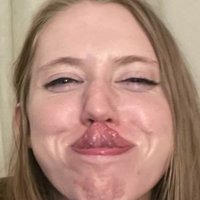 Wendy Lov Nahé